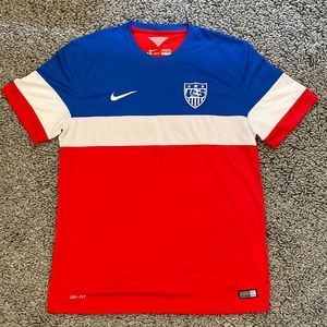 Nike Dri-Fit 2014 US Men’s National Team soccer jersey. Men’s LARGE